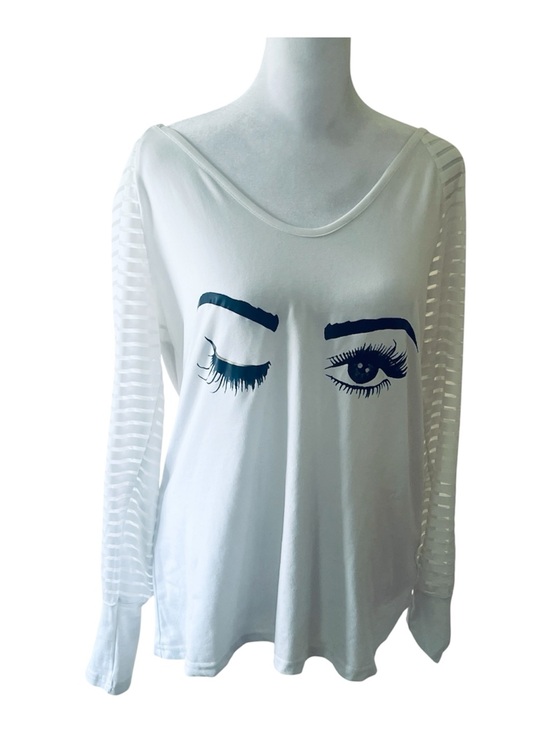 The Unbranded Brand Tops - White Long-Sleeve Graphic Tee with winking Print L